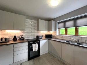 Photo 17- click for photo gallery